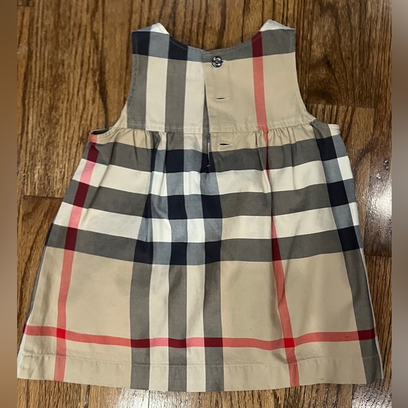 Burberry plaid dress size 18 months - Picture 2 of 8
